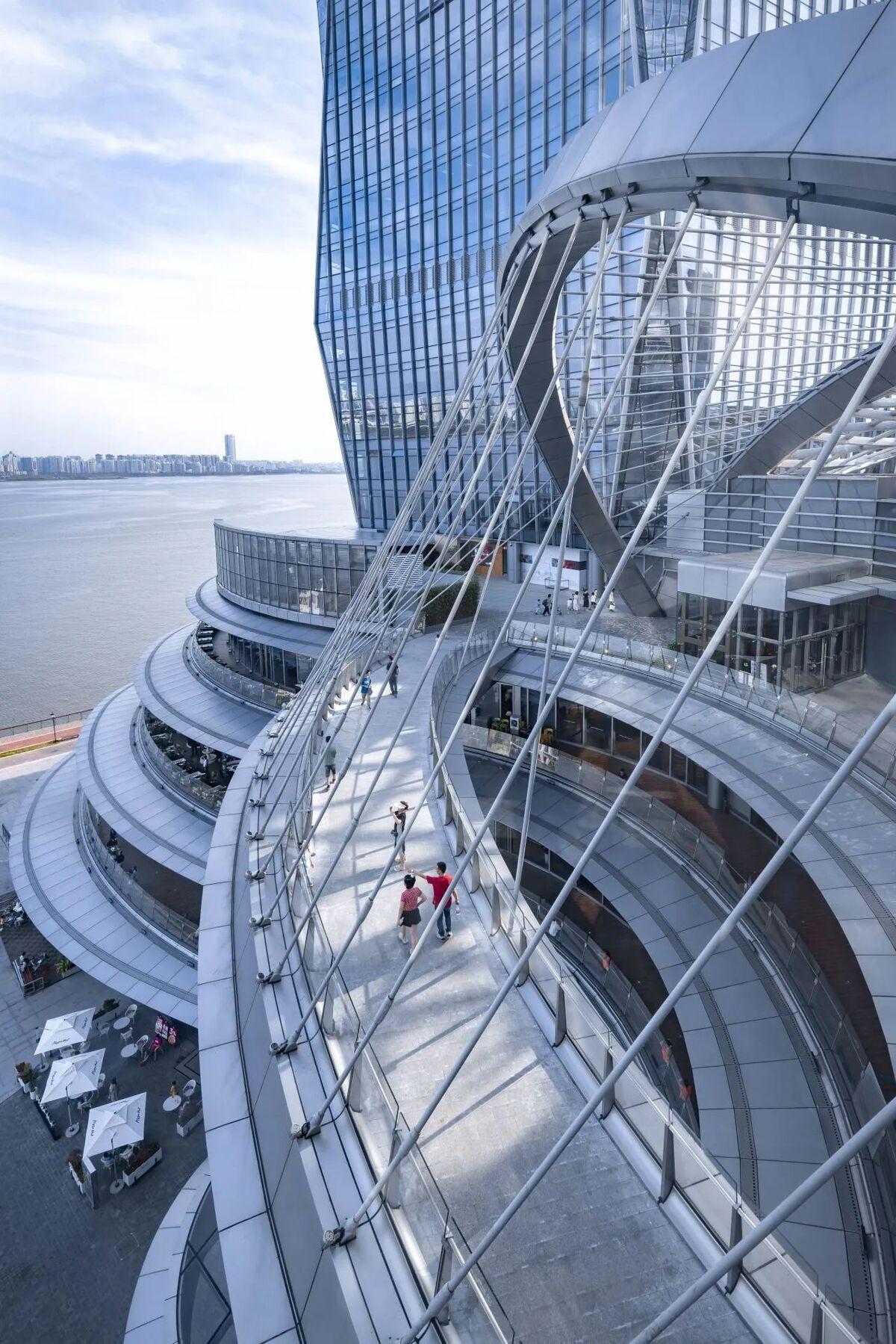 华彩海口湾， 多维艺术元素塑造全新商业地标 / 凯谛思Arcadis