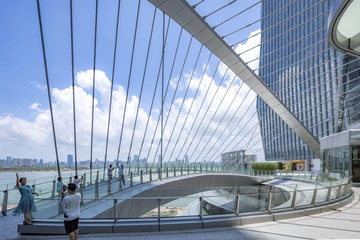 华彩海口湾， 多维艺术元素塑造全新商业地标 / 凯谛思Arcadis