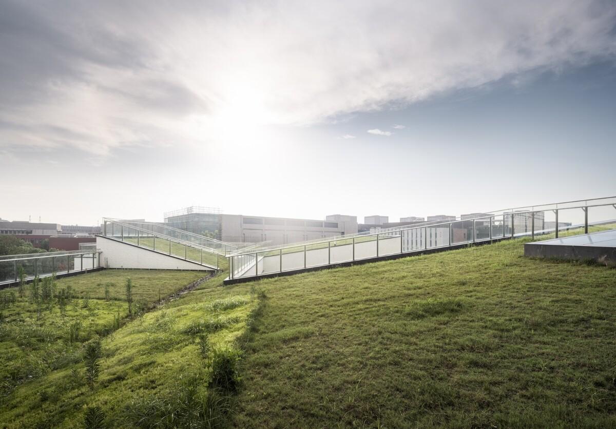南京大学仙林校区众创空间二期 / 南大建筑钟华颖工作室