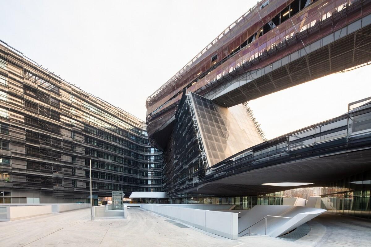 埃尼集团米兰总部 / Morphosis Architects