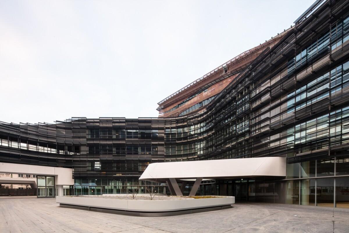 埃尼集团米兰总部 / Morphosis Architects