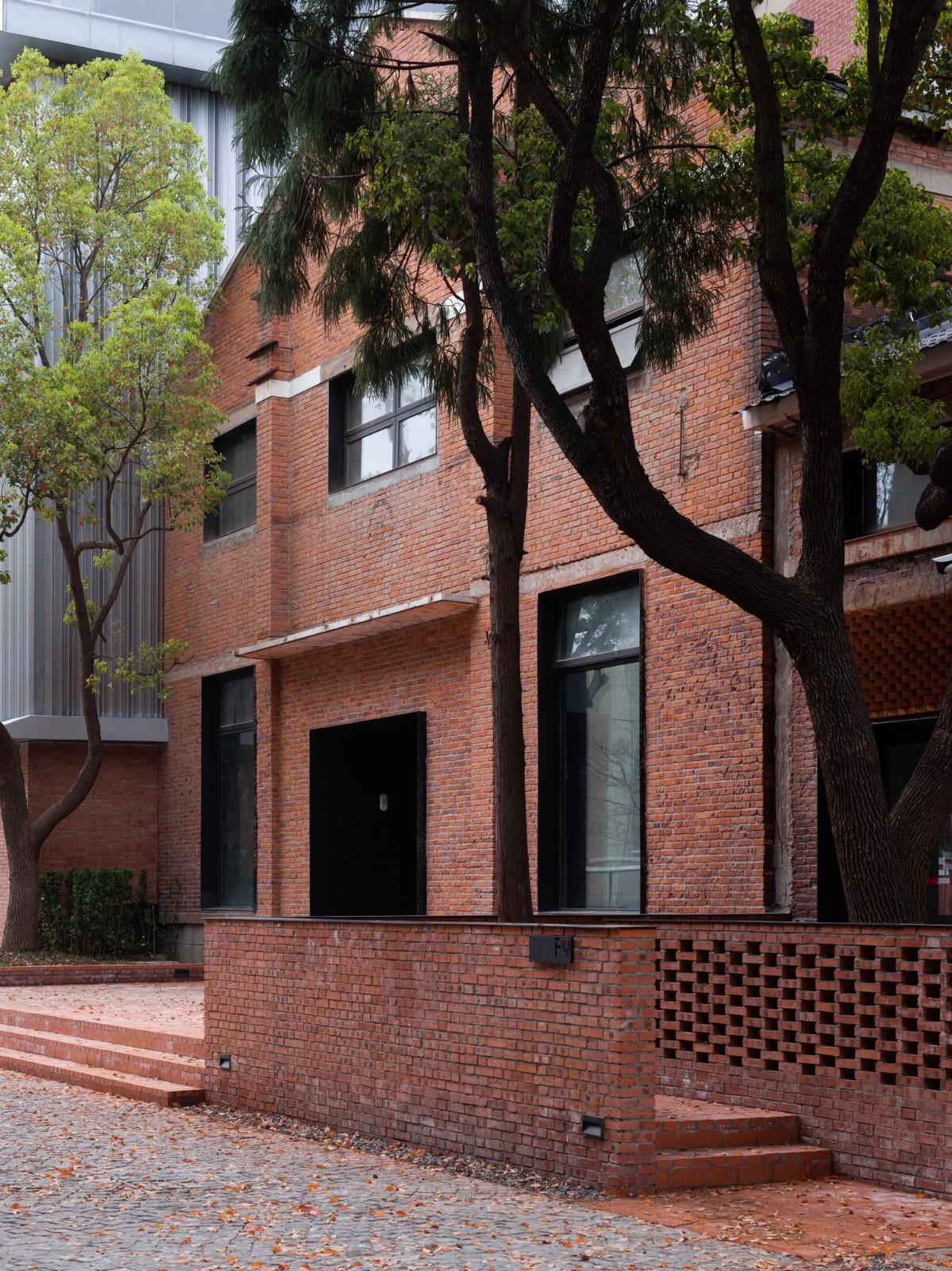 南京战斗机械厂改造更新 / 米思建筑