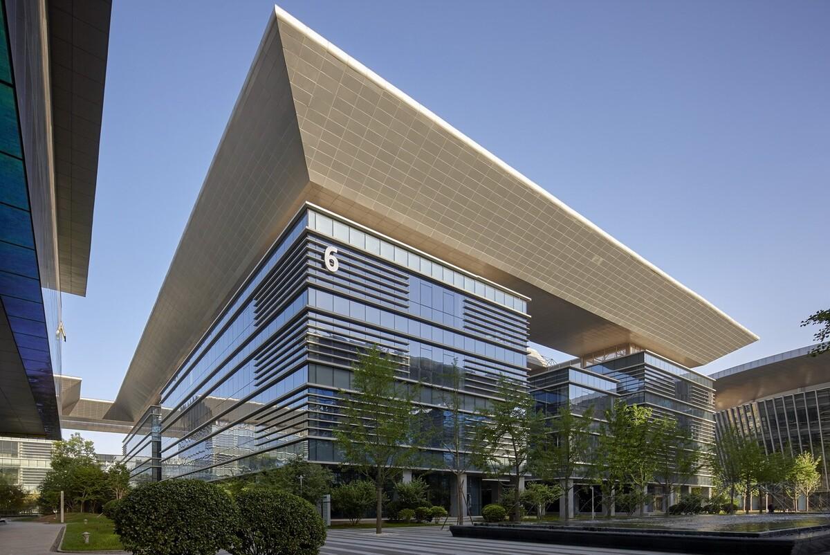 中关村新兴产业前沿技术研究院 / 中科院建筑设计研究院有限公司
