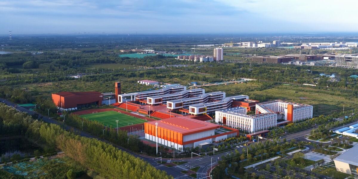 渤海实验学校（基础教育部） / 中科院建筑设计研究院有限公司