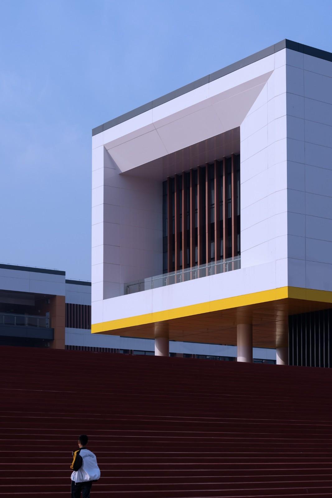 渤海实验学校（基础教育部） / 中科院建筑设计研究院有限公司