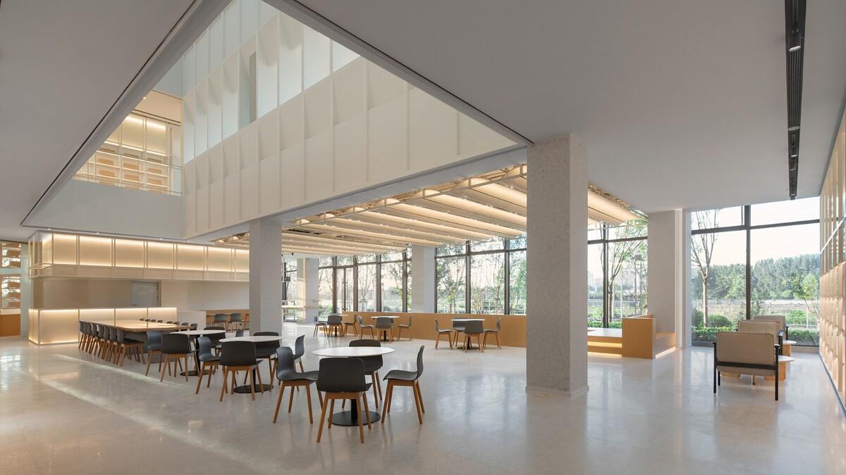 首创和园·平谷新城租赁住房社区图书馆 / 严旸建筑设计
