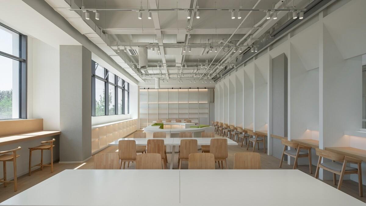 首创和园·平谷新城租赁住房社区图书馆 / 严旸建筑设计