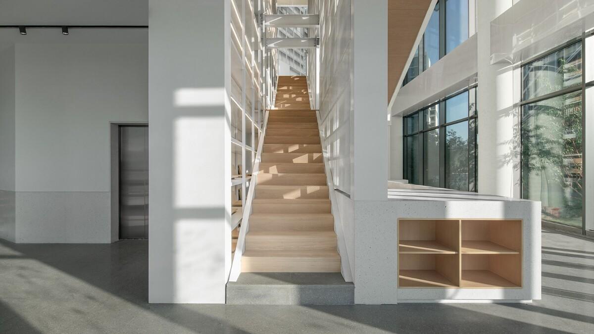 首创和园·平谷新城租赁住房社区图书馆 / 严旸建筑设计