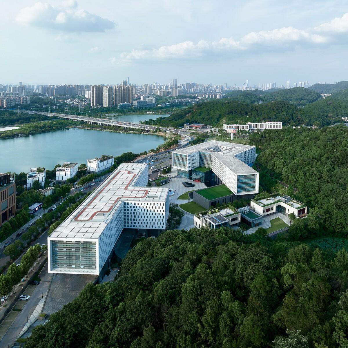 长沙JJM研发总部 / 单元建筑