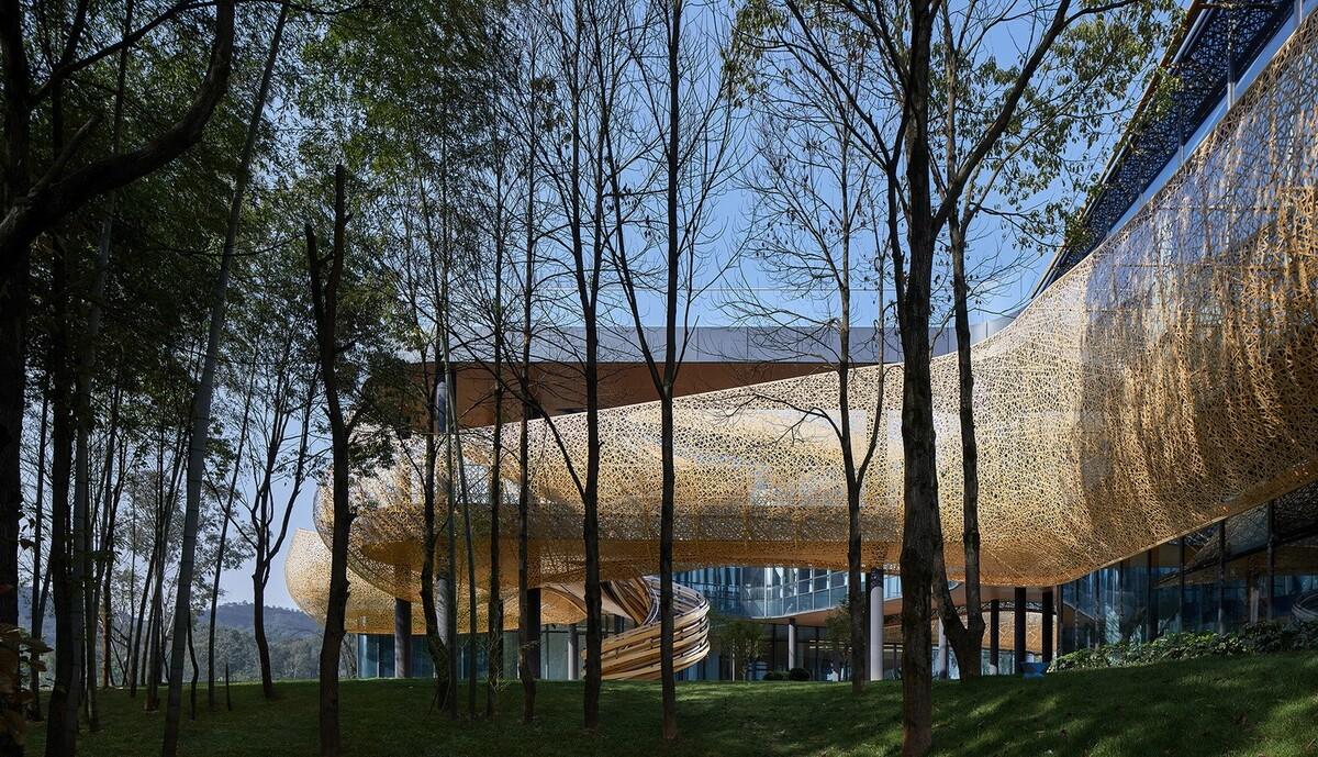 白鹤湖游客中心 / 建识设计