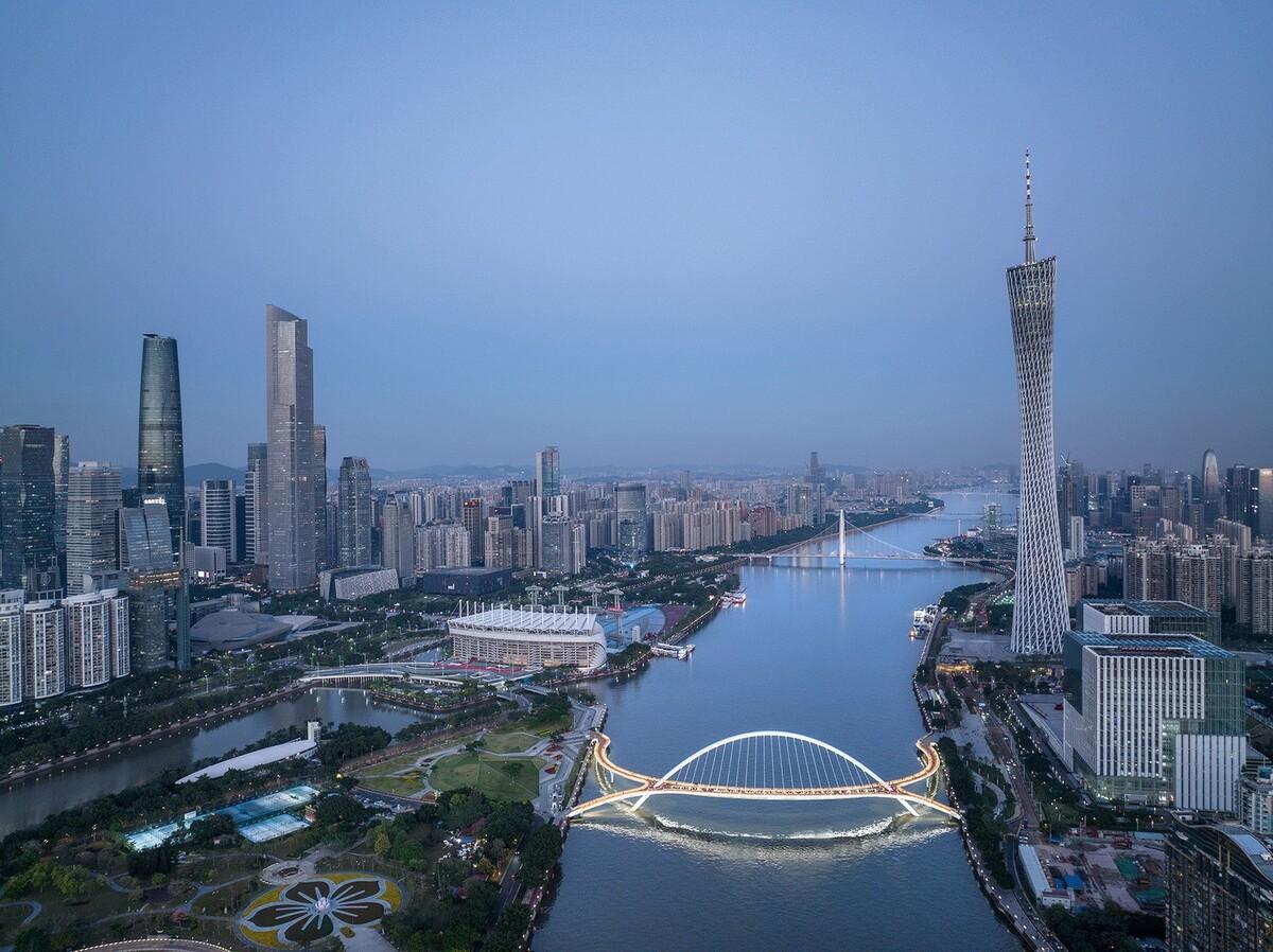 广州海心桥 / 华南理工大学建筑设计研究院有限公司