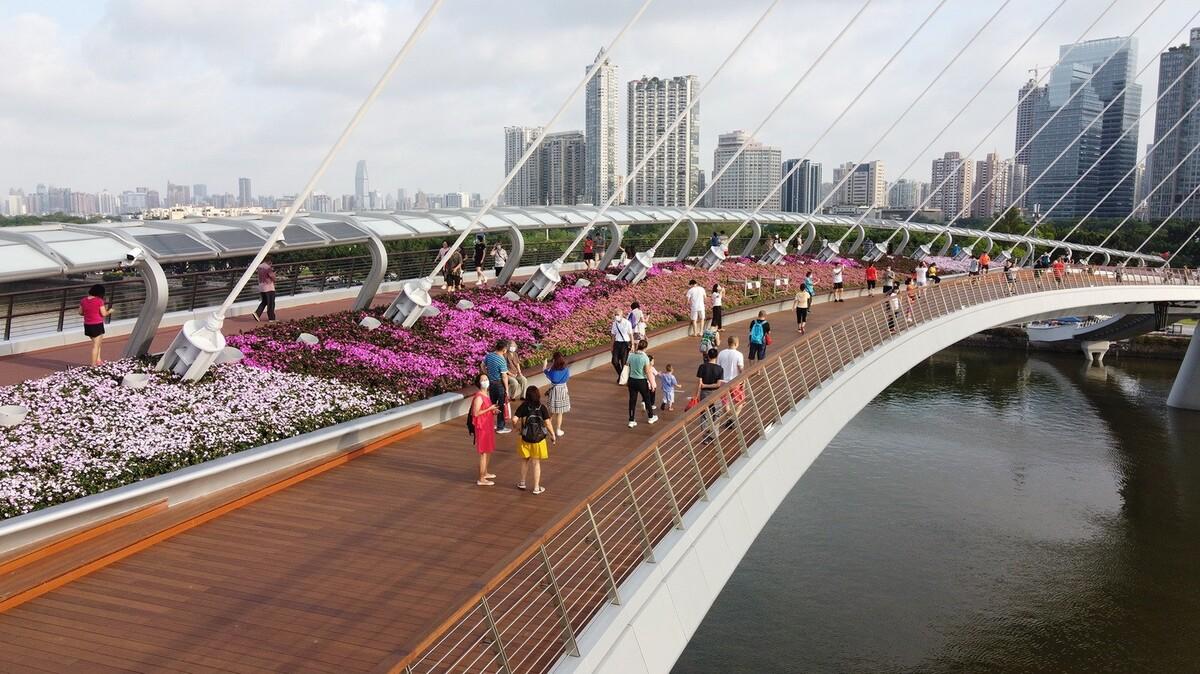 广州海心桥 / 华南理工大学建筑设计研究院有限公司
