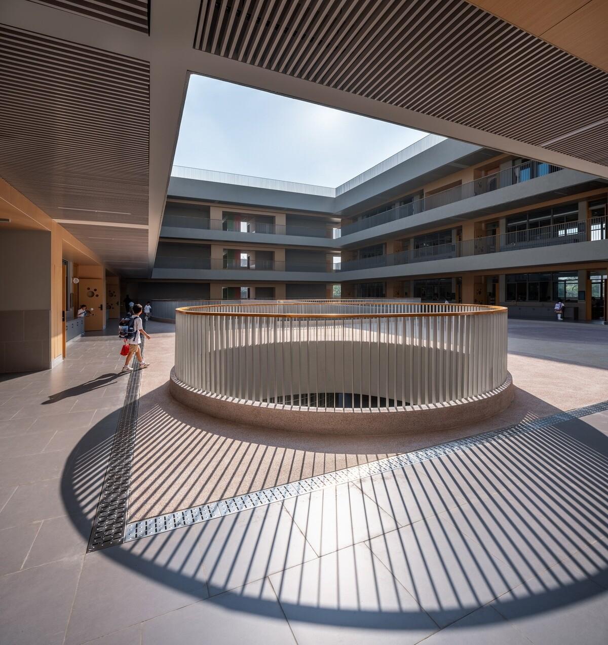 奉贤区教育学院附属实验小学奉浦小学校区 / 无样建筑工作室