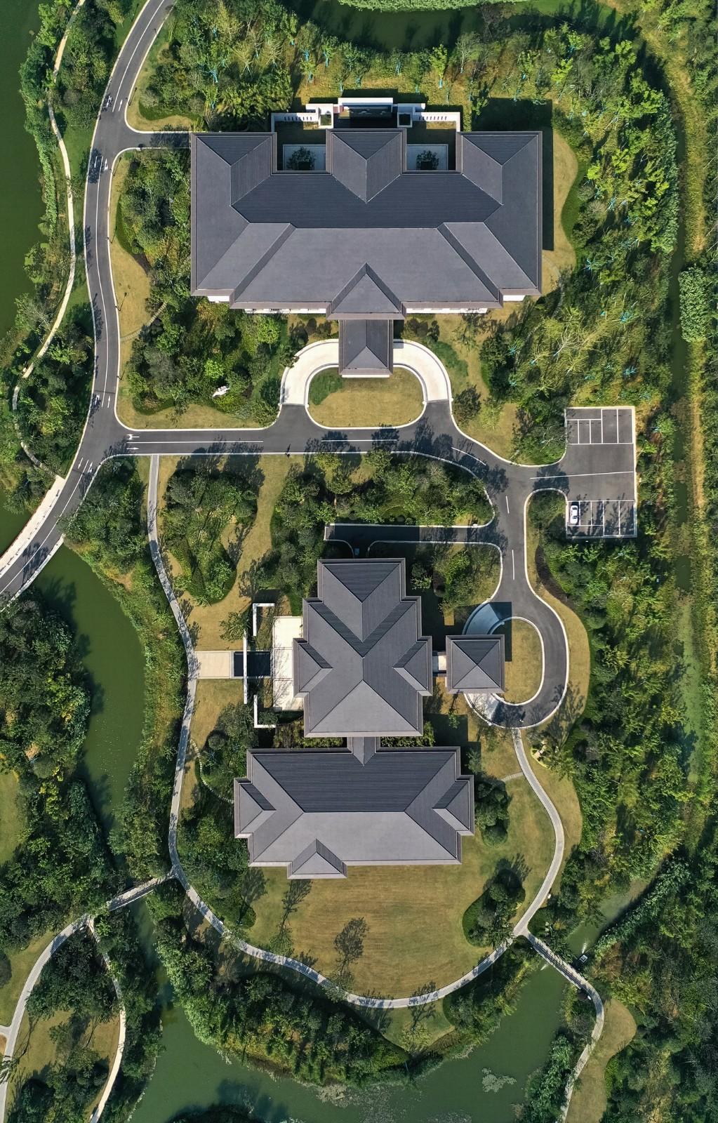 江南园中园·中吴宾馆 / 简和建筑