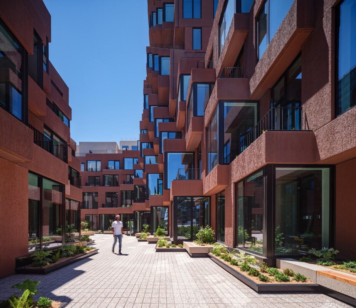 The Canyon / MVRDV