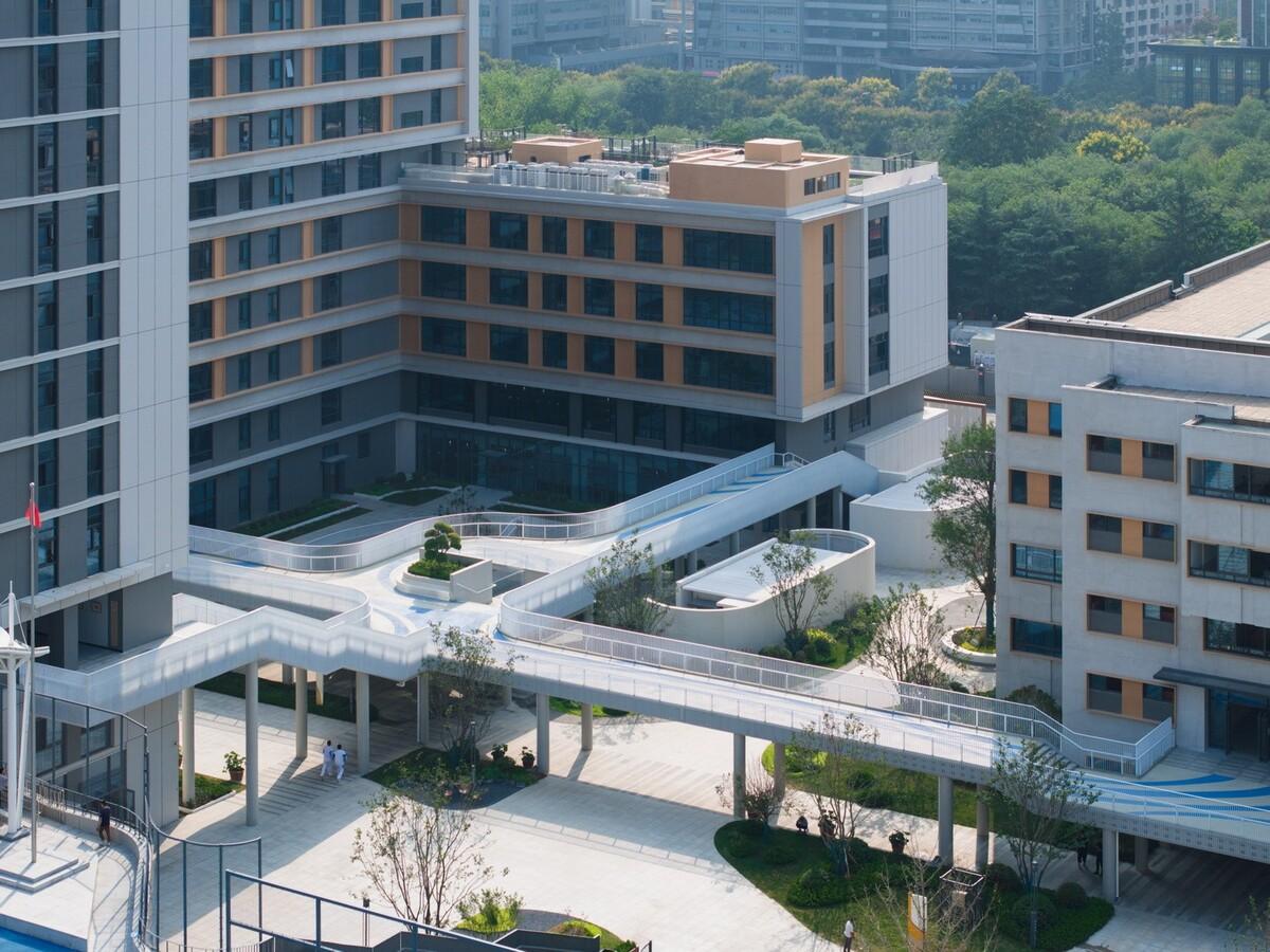 西安高新第一中学（高中部）改扩建 / 中国建筑西北设计研究院 屈培青工作室