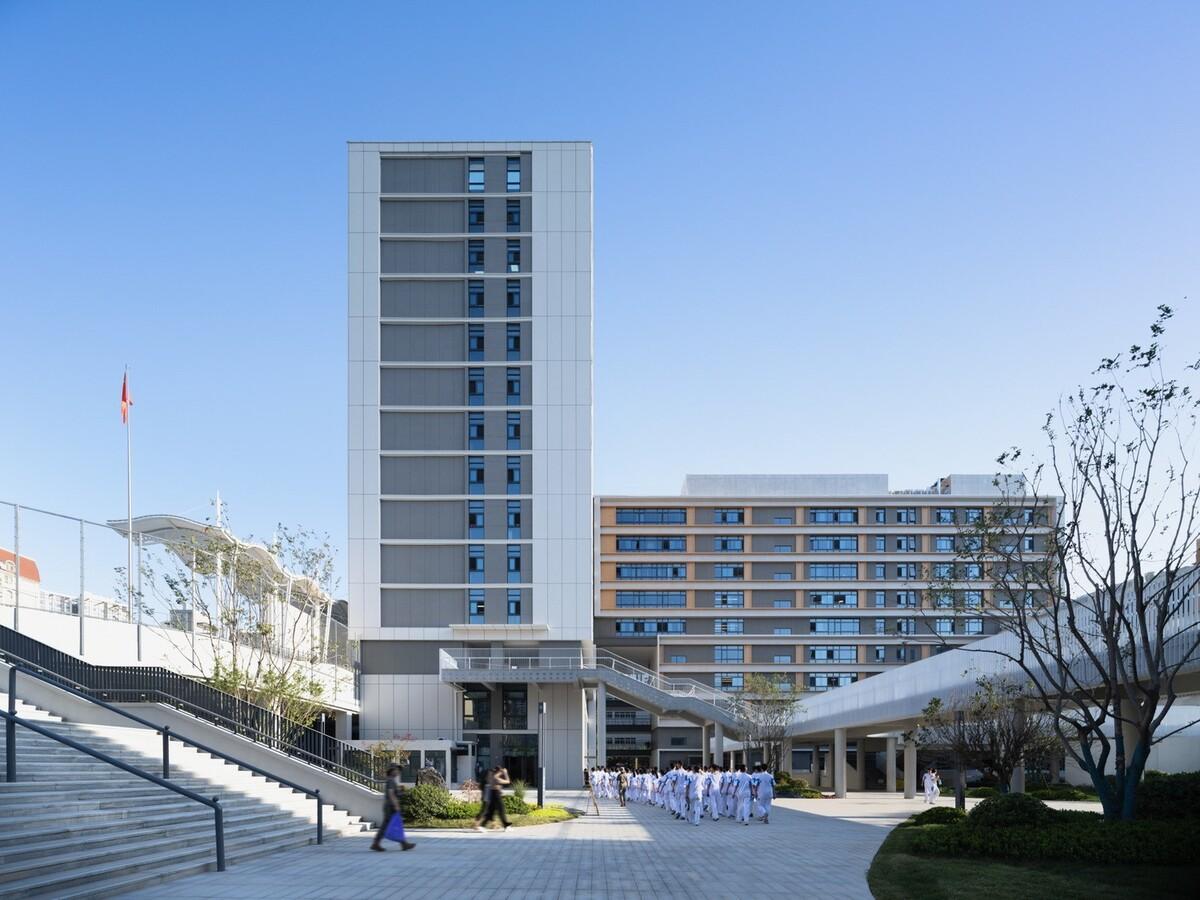 西安高新第一中学（高中部）改扩建 / 中国建筑西北设计研究院 屈培青工作室