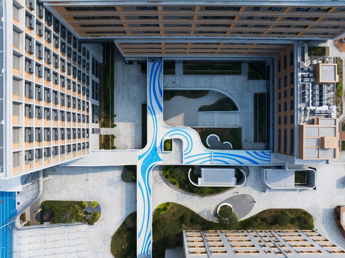西安高新第一中学（高中部）改扩建 / 中国建筑西北设计研究院 屈培青工作室