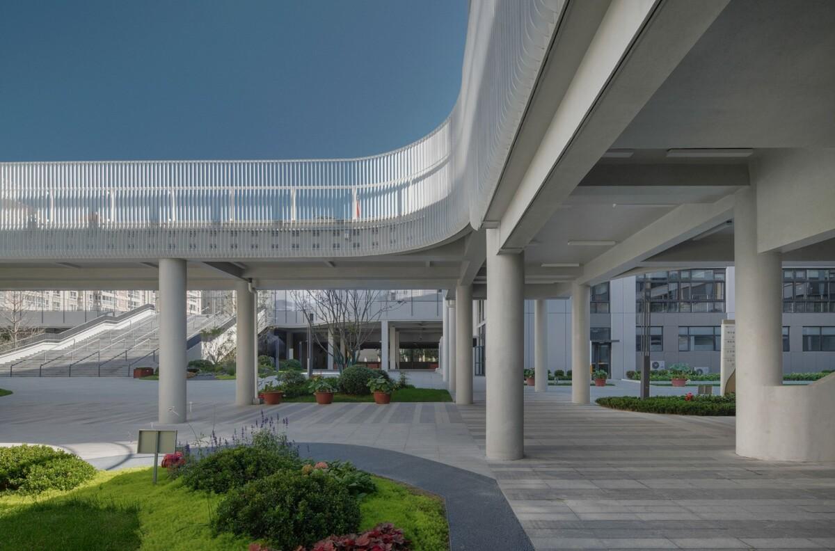 西安高新第一中学（高中部）改扩建 / 中国建筑西北设计研究院 屈培青工作室