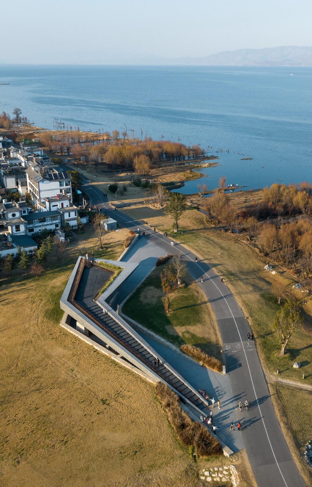 微地形：大理洱海小邑庄生态驿站-孟凡浩 / line+建筑事务所