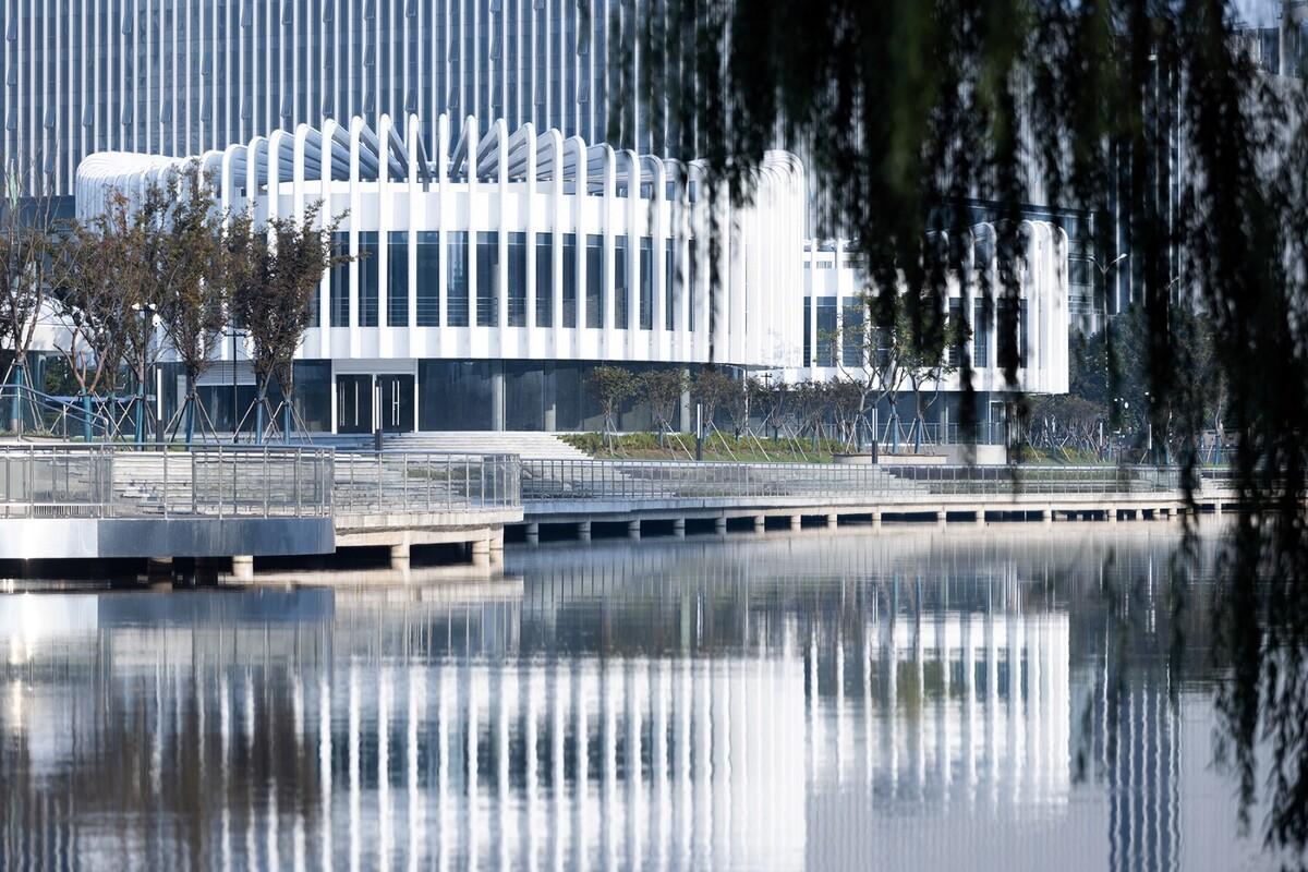兰花阁：九流渡滨河艺术街区 / UUA建筑师事务所
