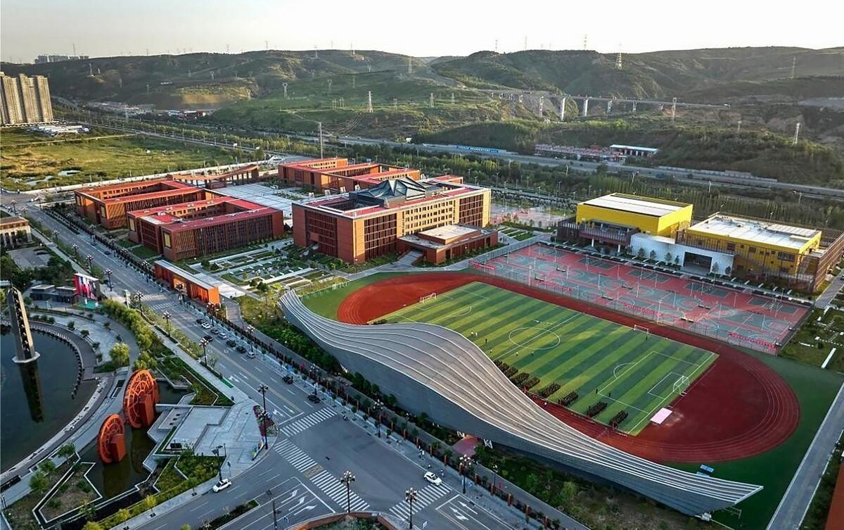 神木中学项目 / 中科院建筑设计研究院有限公司