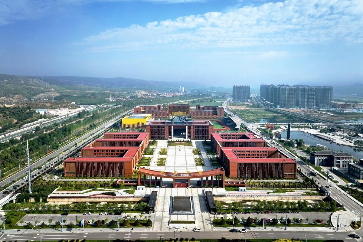 神木中学项目 / 中科院建筑设计研究院有限公司