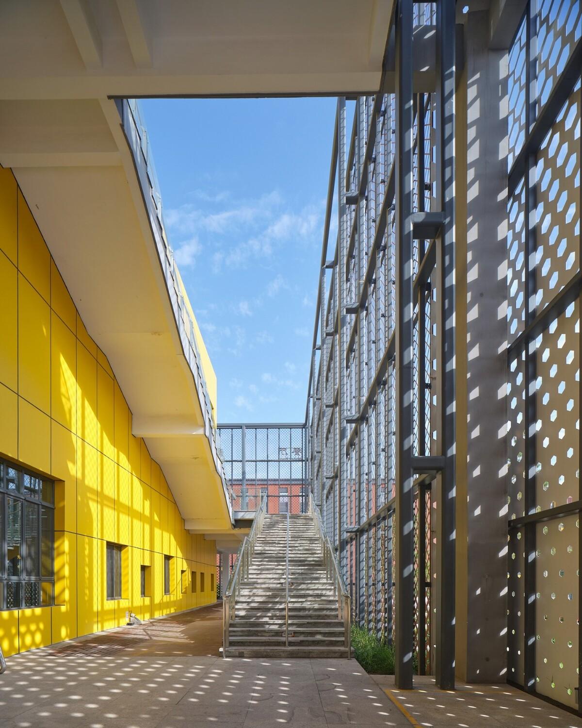 神木中学项目 / 中科院建筑设计研究院有限公司