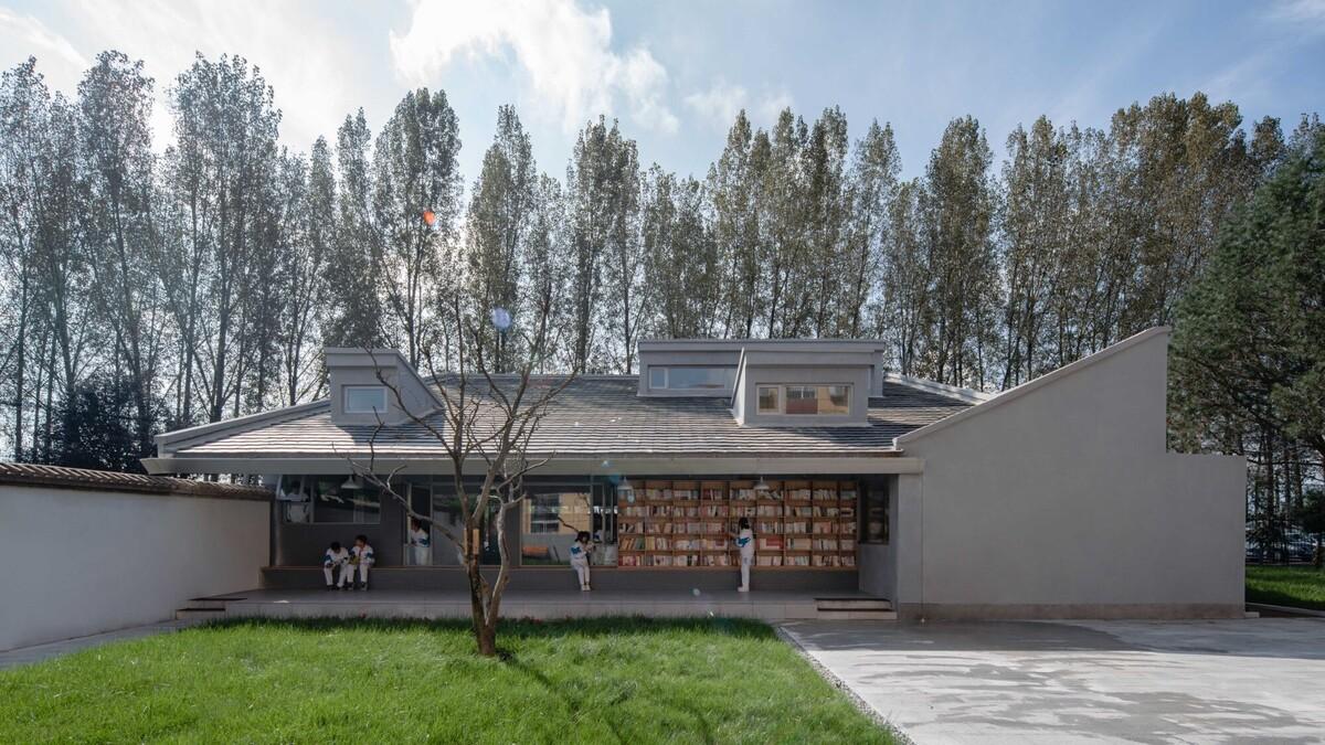 陕西希望工程校园图书馆2.0 / 垣建筑