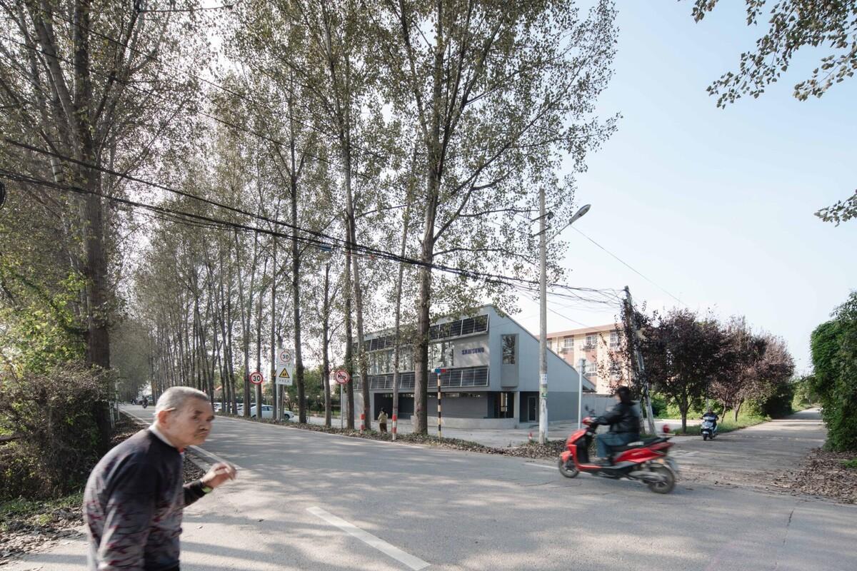 陕西希望工程校园图书馆2.0 / 垣建筑