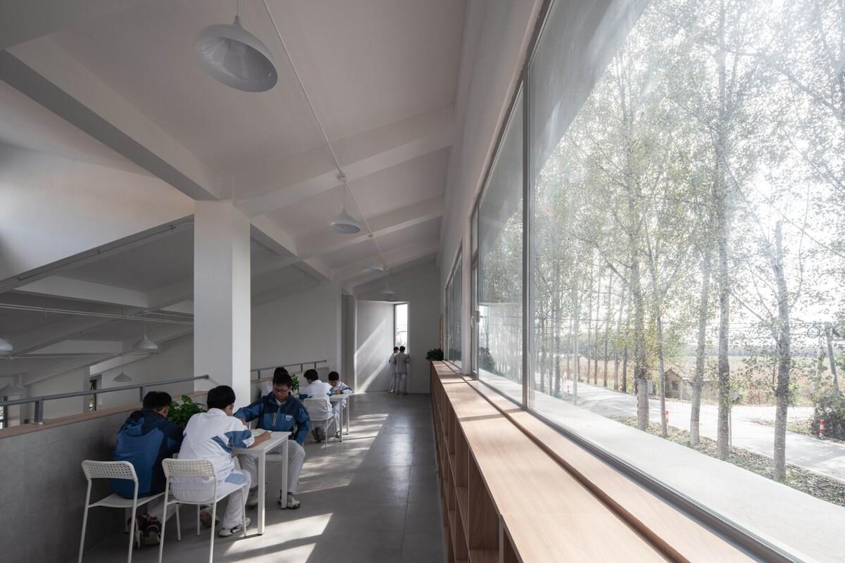 陕西希望工程校园图书馆2.0 / 垣建筑