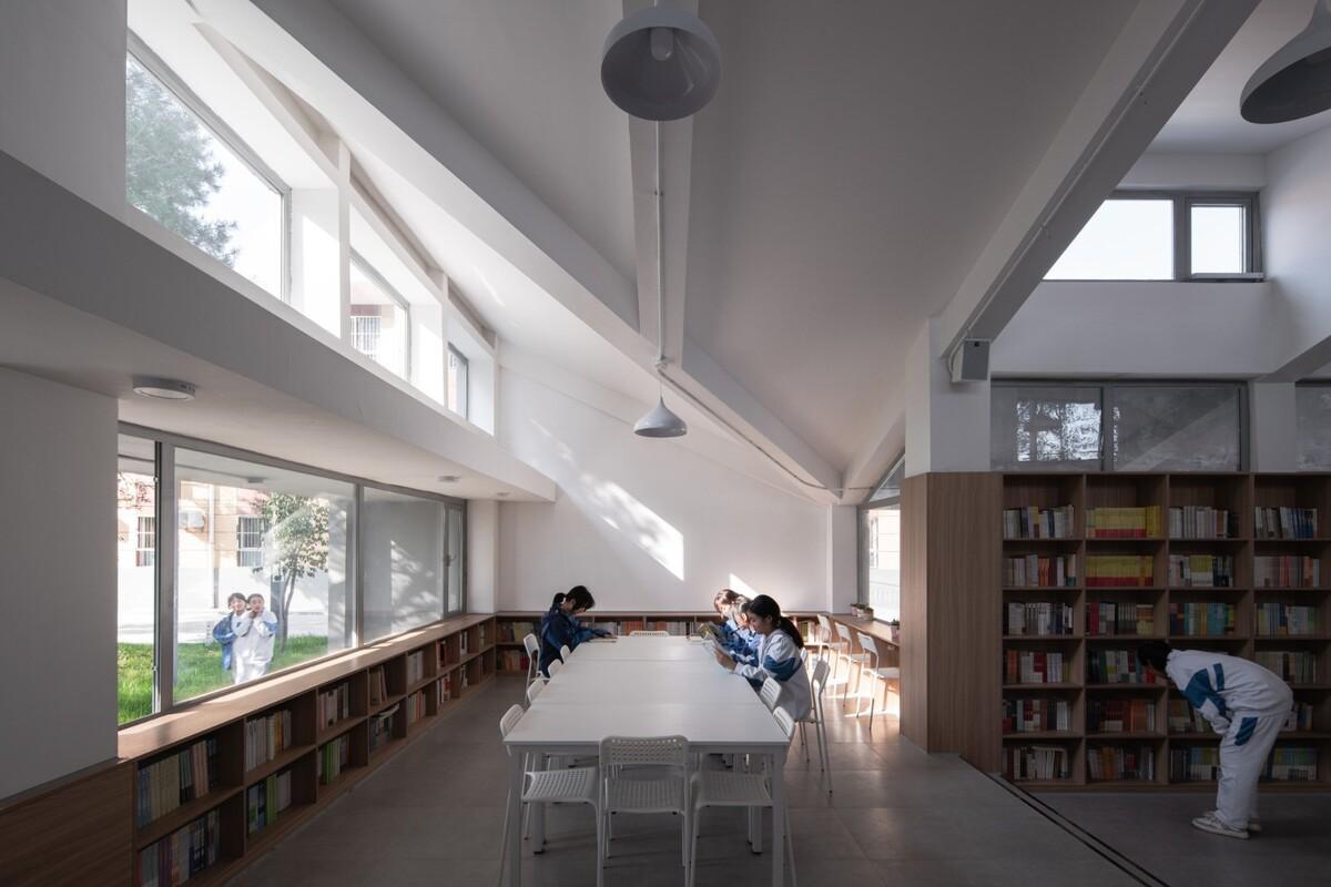 陕西希望工程校园图书馆2.0 / 垣建筑