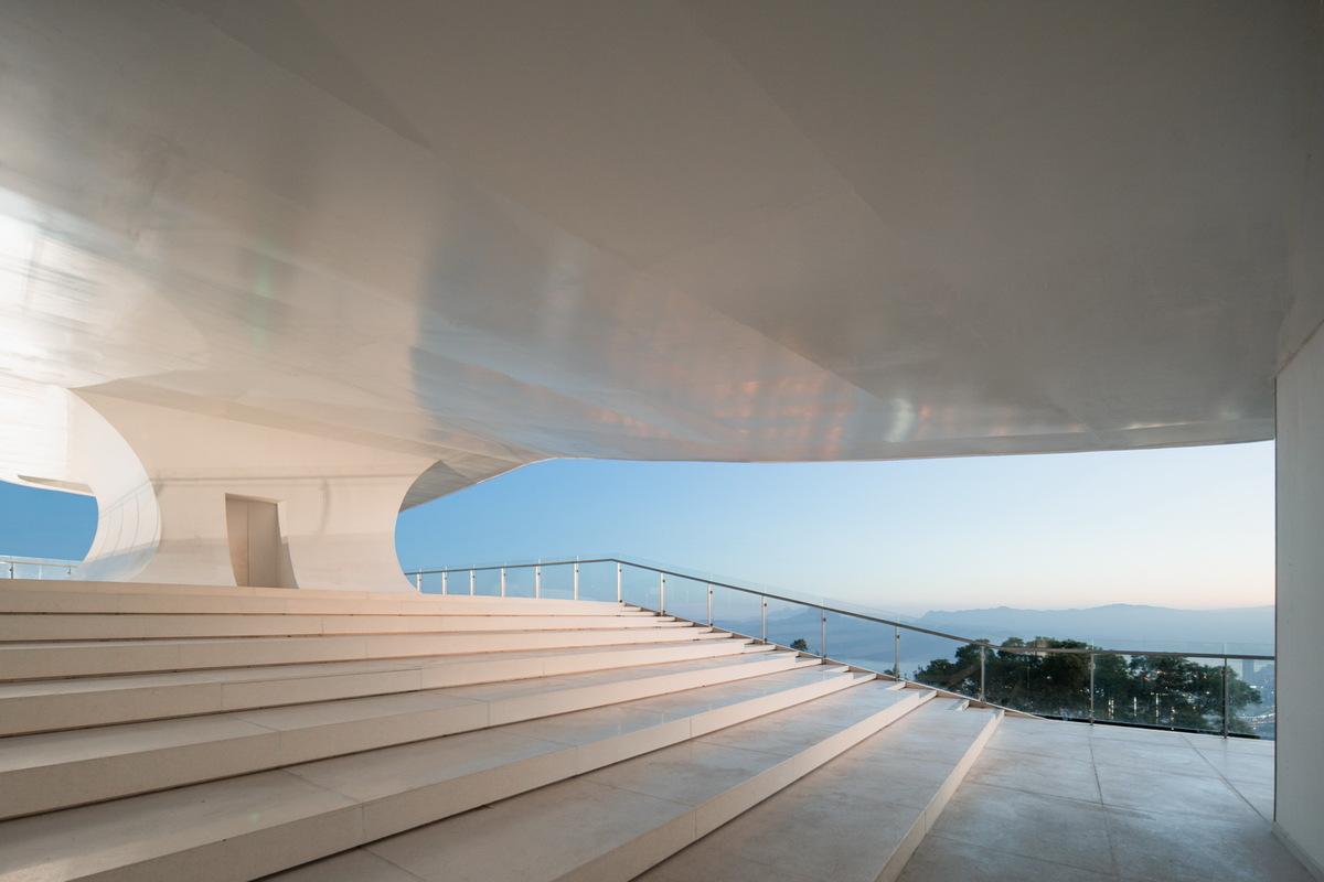 孟凡浩深圳首作，山海新地标，盐田云海驿站 / line+建筑事务所