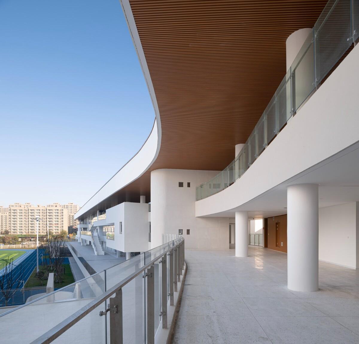 南通市能达中学 / 九城都市建筑