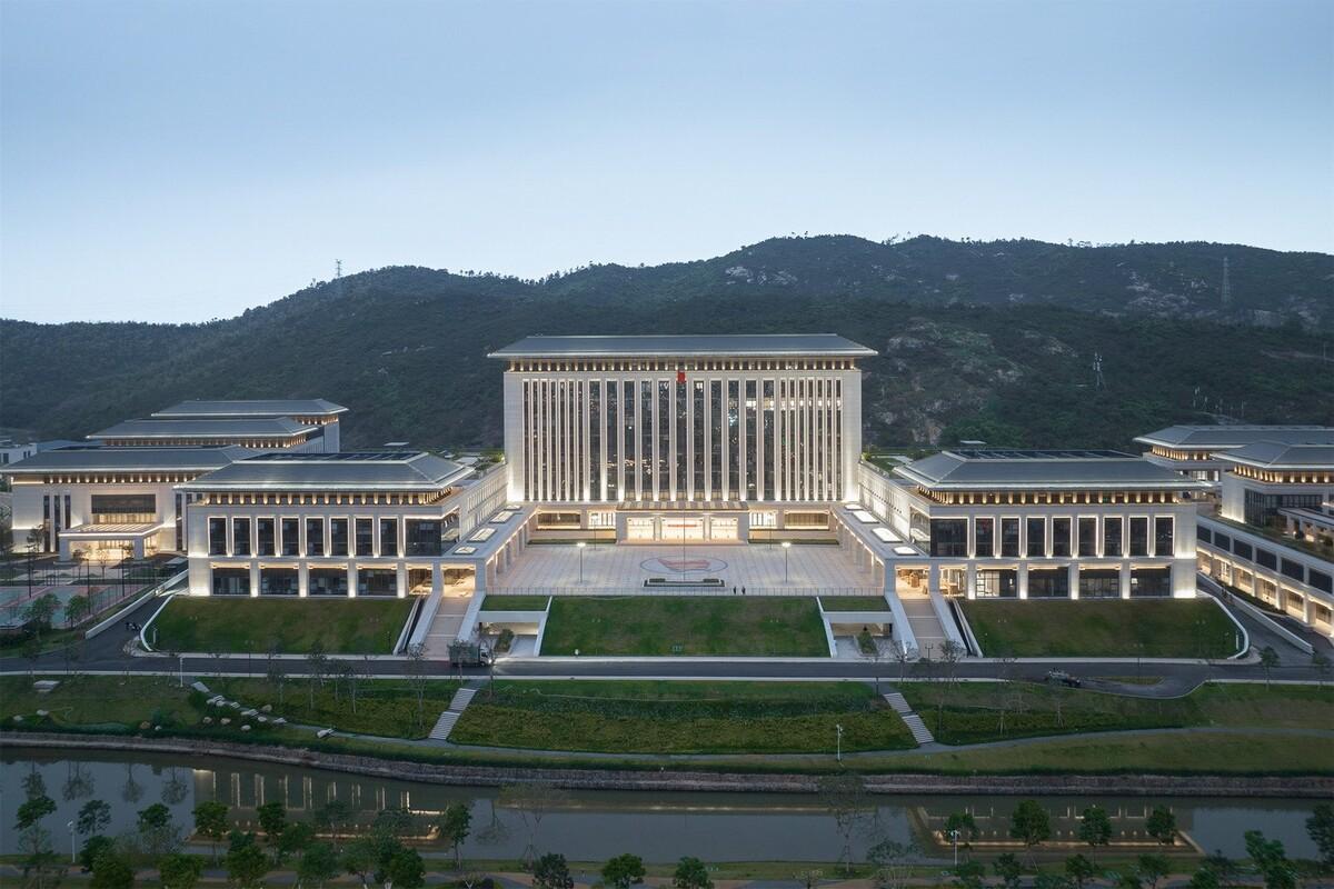 横琴新区市民服务中心 / 上海华都建筑规划设计