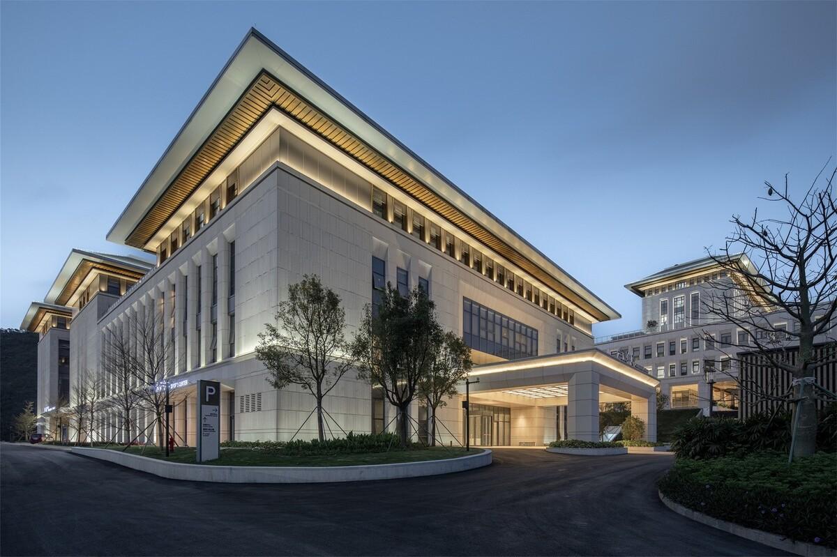 横琴新区市民服务中心 / 上海华都建筑规划设计