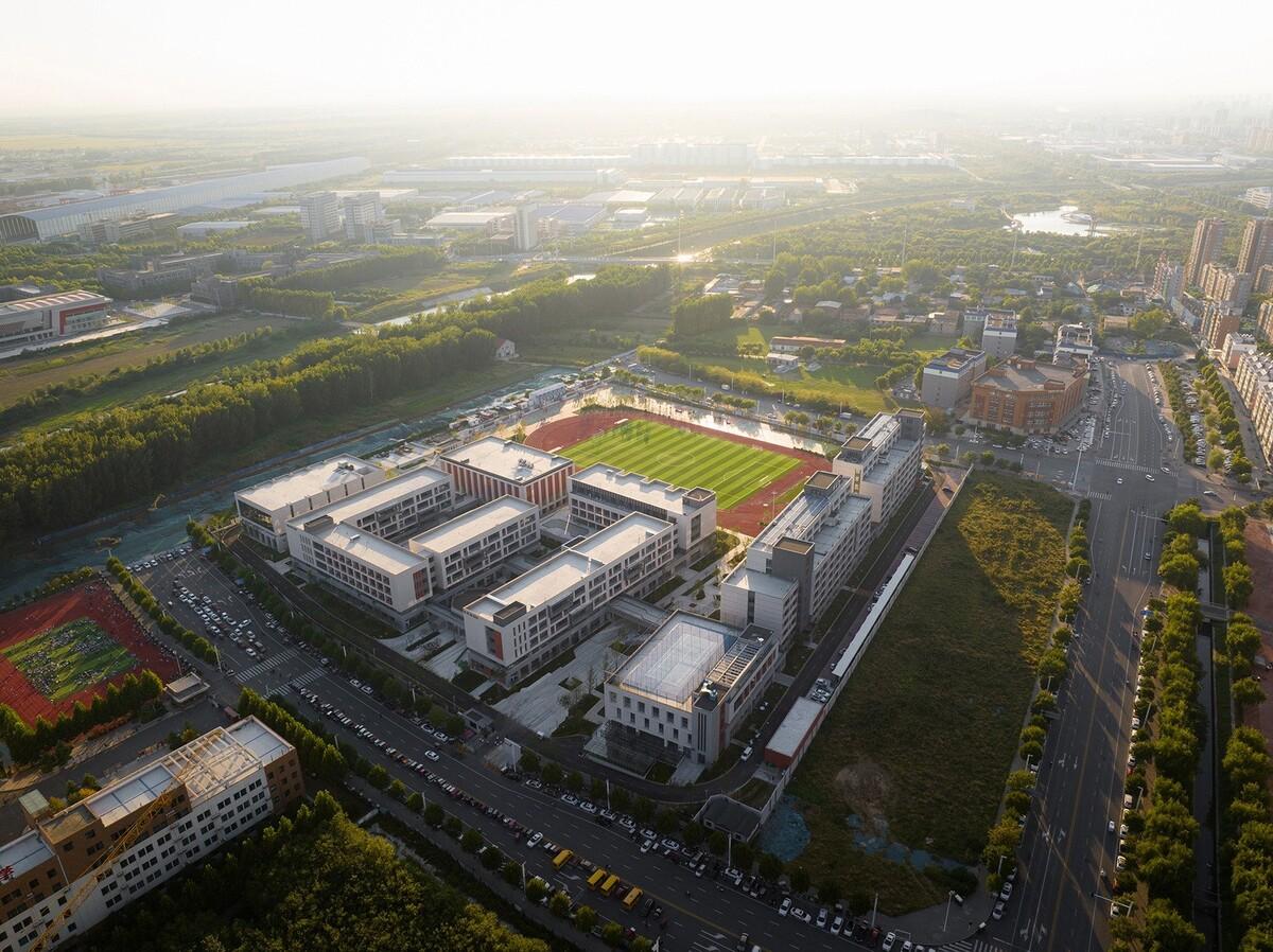 河南安阳振中学校 / 山东建筑大学建筑城规学院象外营造工作室