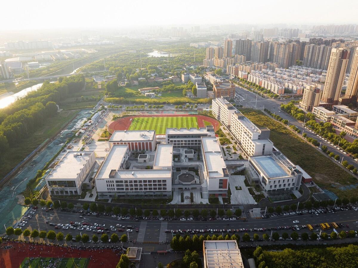 河南安阳振中学校 / 山东建筑大学建筑城规学院象外营造工作室