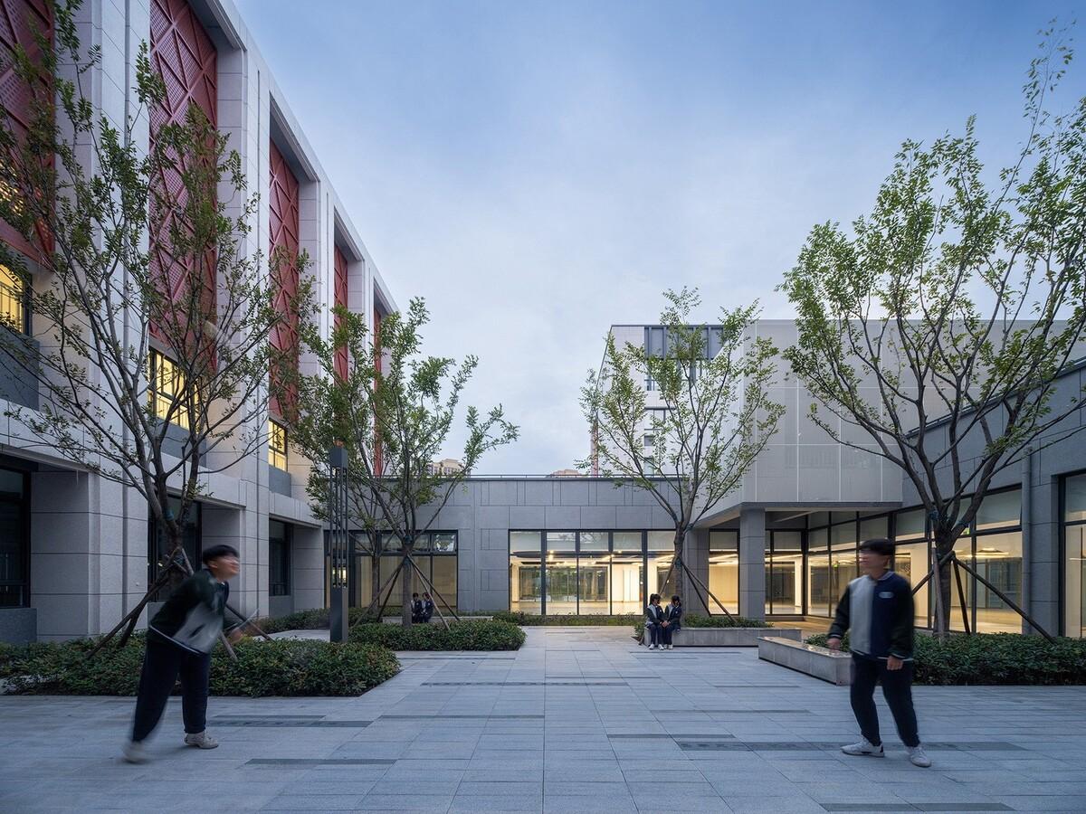 河南安阳振中学校 / 山东建筑大学建筑城规学院象外营造工作室