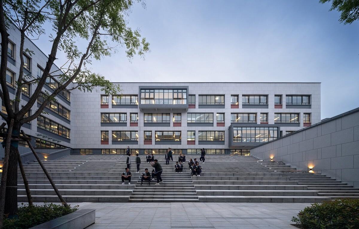 河南安阳振中学校 / 山东建筑大学建筑城规学院象外营造工作室