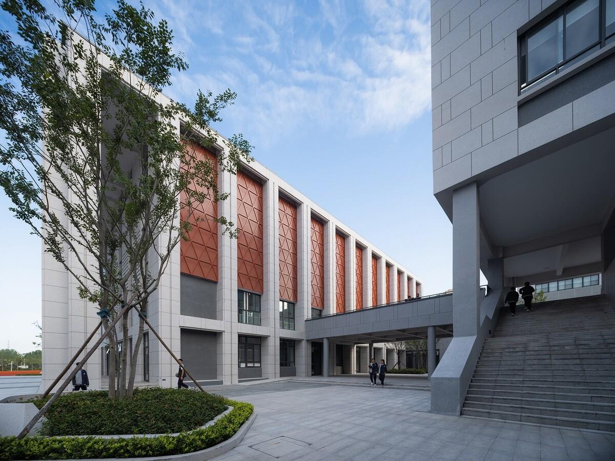 河南安阳振中学校 / 山东建筑大学建筑城规学院象外营造工作室