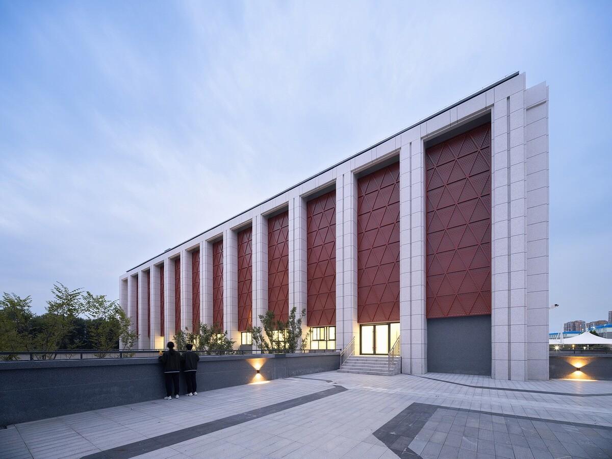 河南安阳振中学校 / 山东建筑大学建筑城规学院象外营造工作室