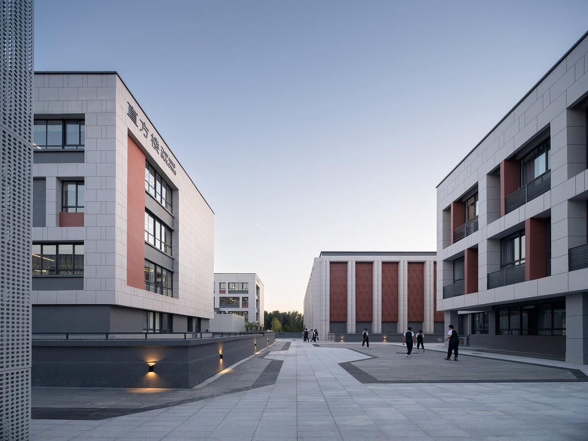 河南安阳振中学校 / 山东建筑大学建筑城规学院象外营造工作室
