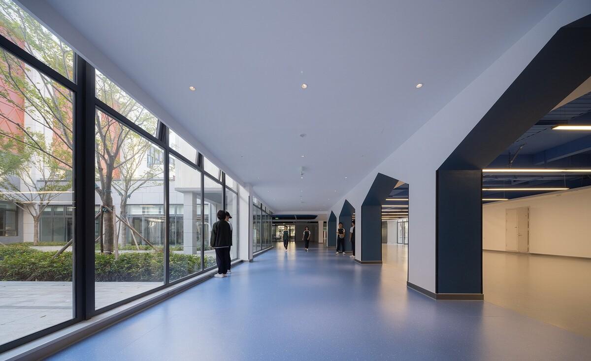 河南安阳振中学校 / 山东建筑大学建筑城规学院象外营造工作室