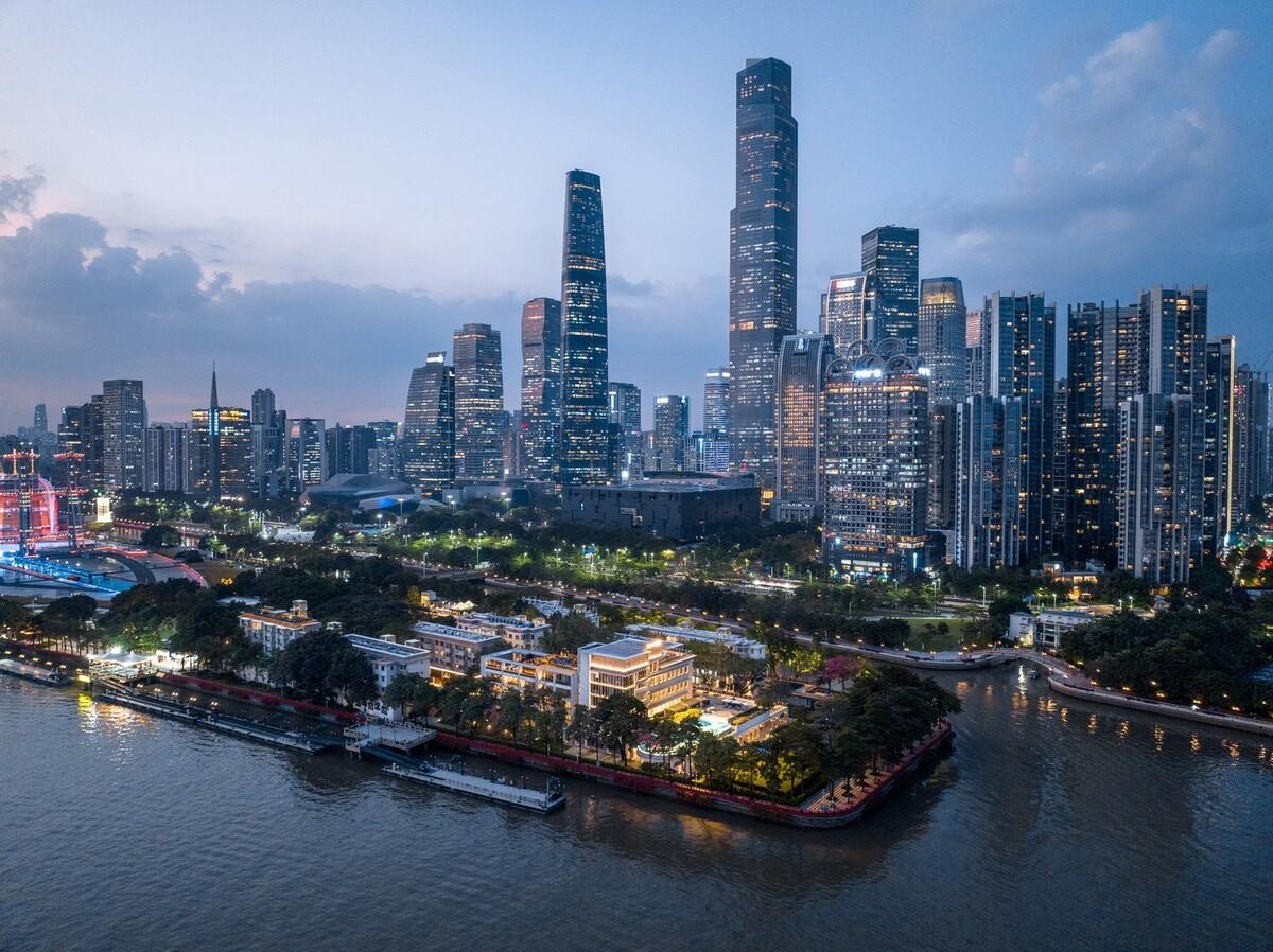 广州海心沙--岛的更新设想与实施 / XAA冼剑雄联合建筑设计事务所