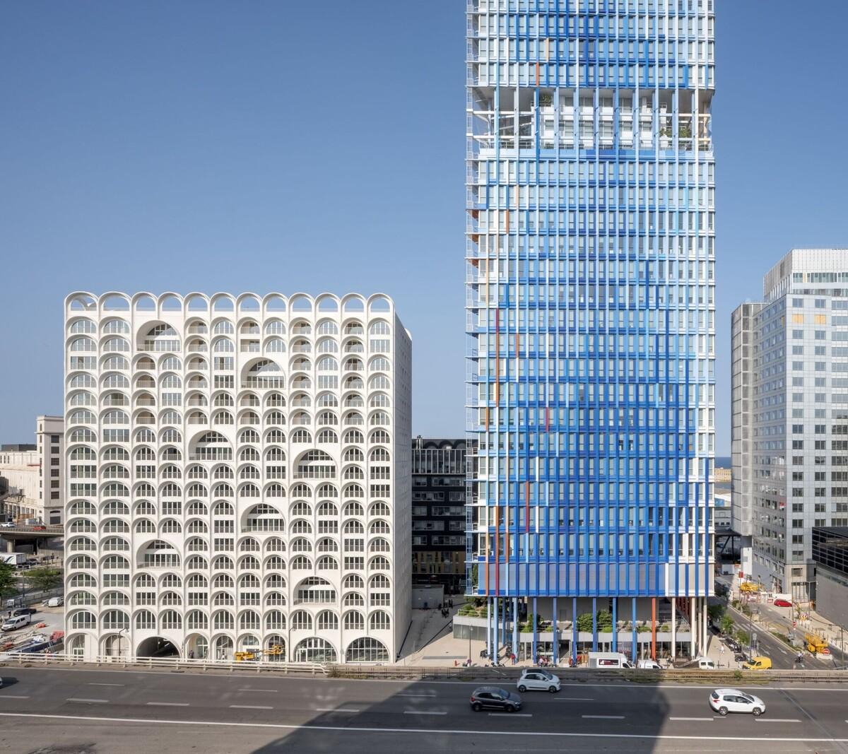 414 个拱顶，‘蓝色之门’住宅 / PietriArchitectes