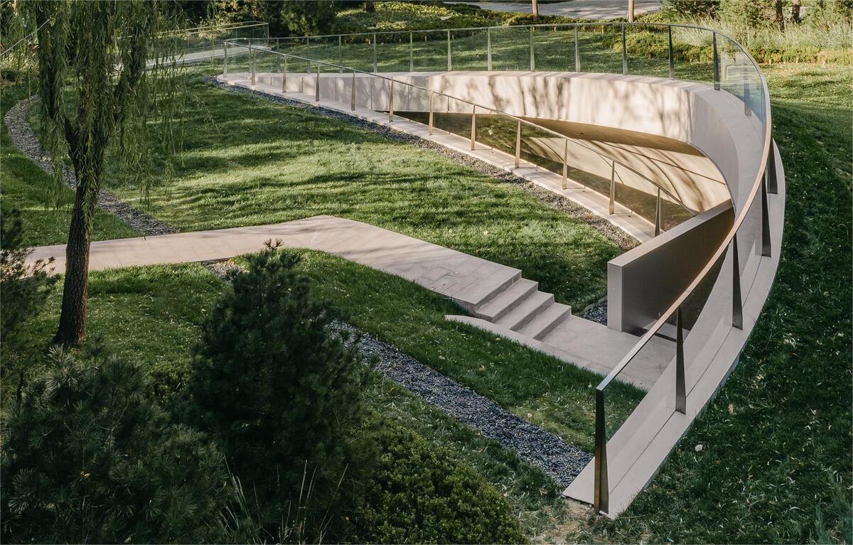 里向空间-北京缦合艺术中心 / RSAA/庄子玉工作室 - 建筑学院官方网站