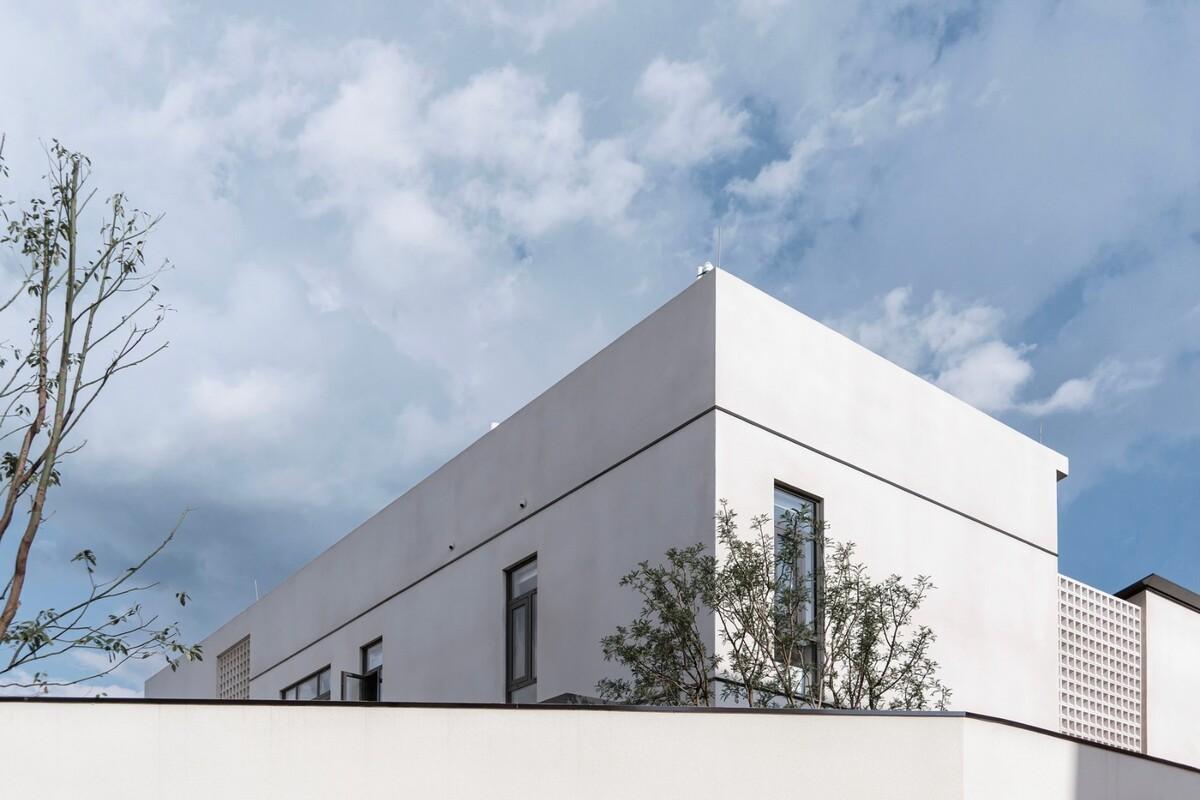 方院——工业园区里的“四合院”，云南红河州 / 素造建筑