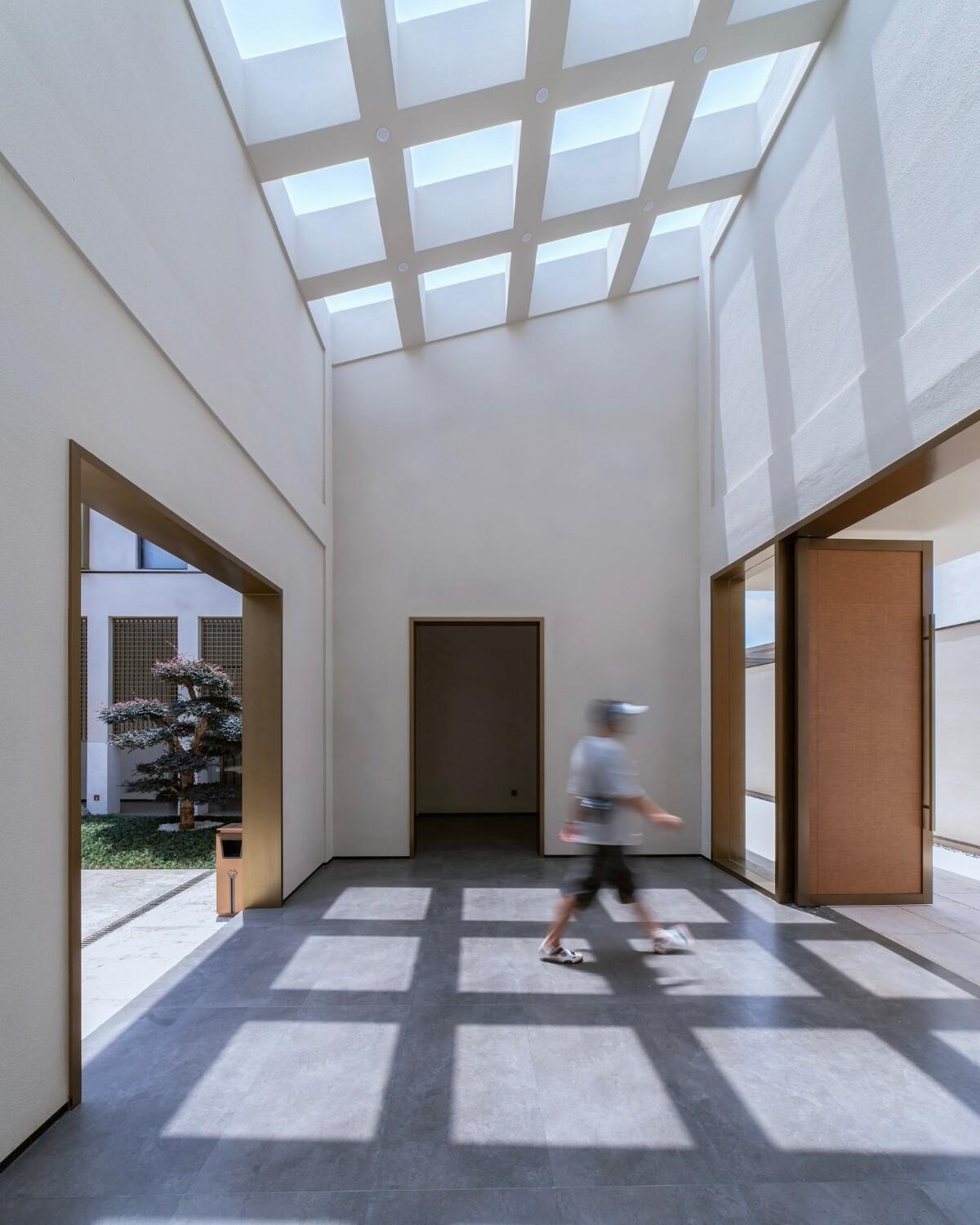方院——工业园区里的“四合院”，云南红河州 / 素造建筑