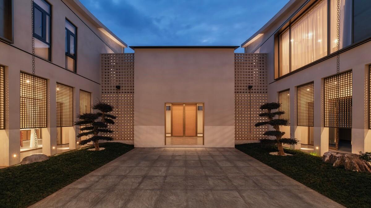 方院——工业园区里的“四合院”，云南红河州 / 素造建筑